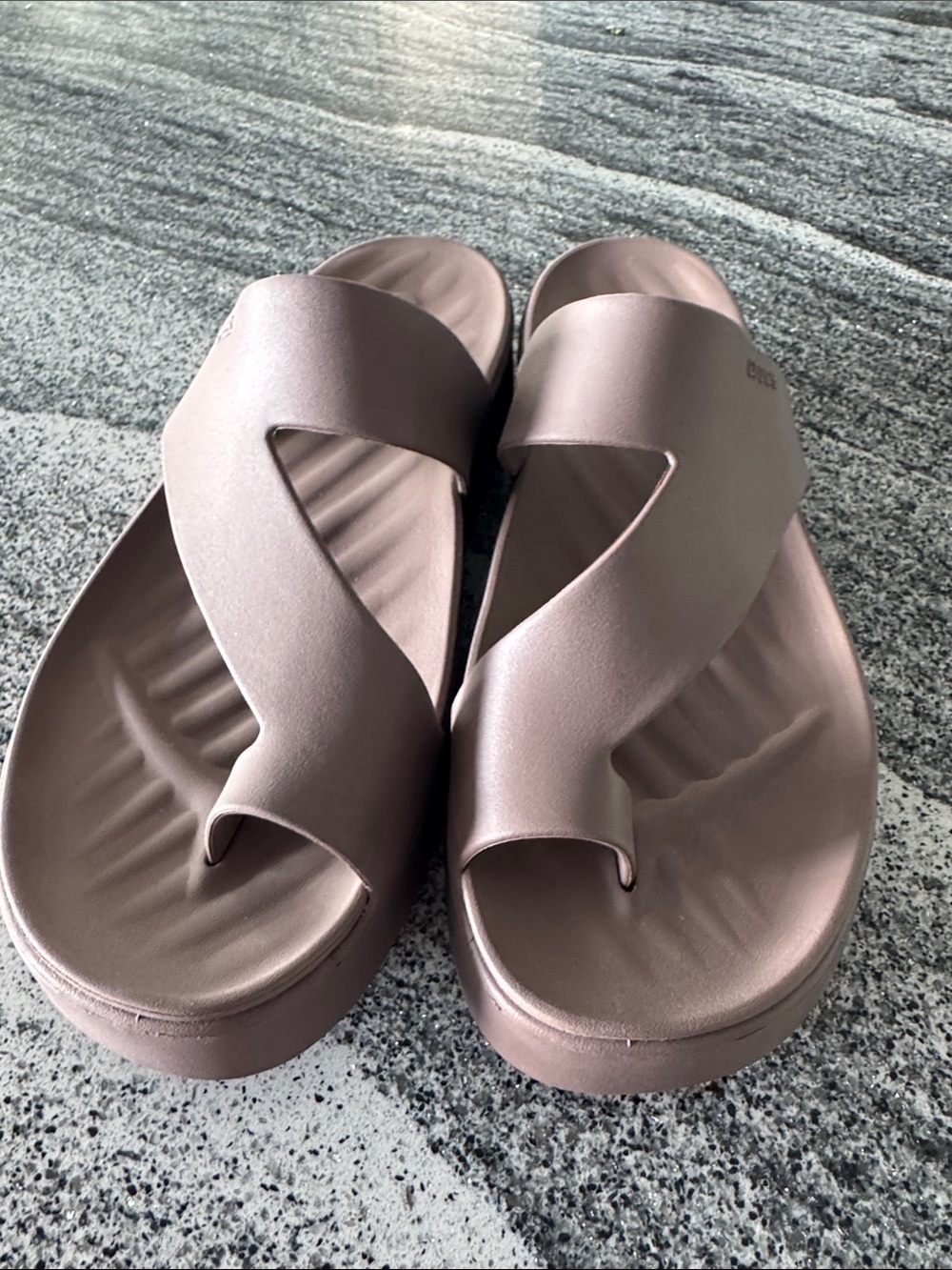 CROCS Women's Metallic Mauve Cross-Strap Slide Sandals